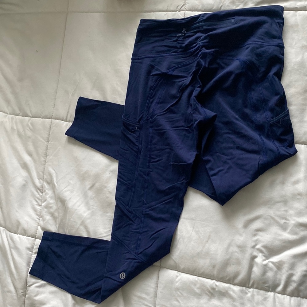Blue lululemon leggings with pockets